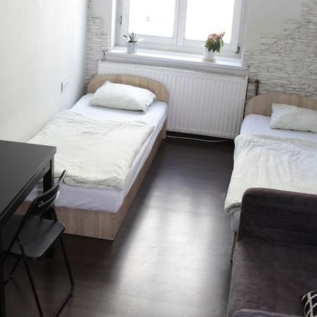 Pit Stop Hostel Poznan Luaran gambar