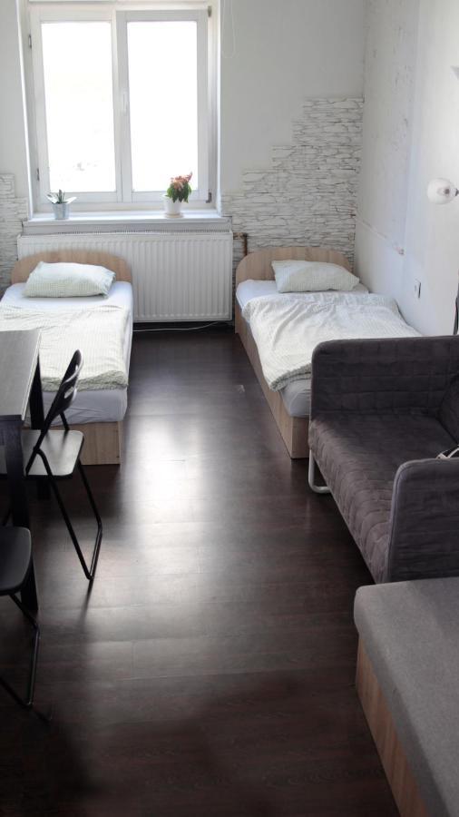 Pit Stop Hostel Poznan Luaran gambar